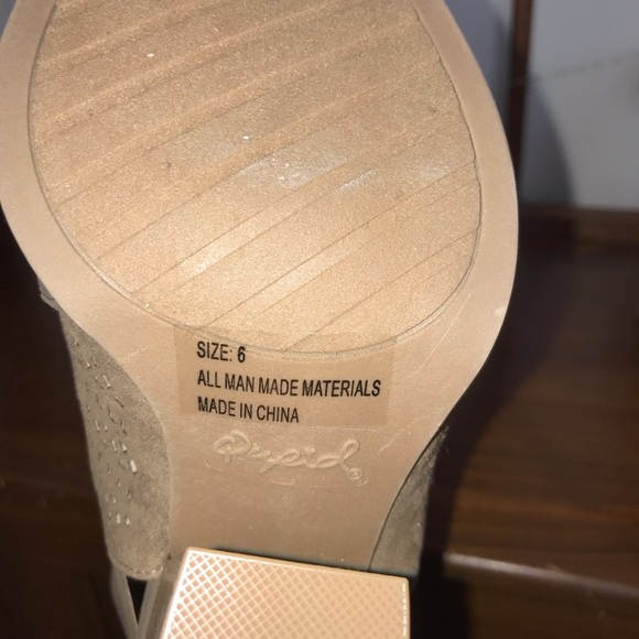 Booties - Picture 4 of 4